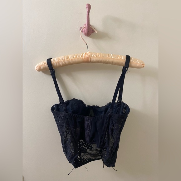 Victoria’s Secret Vintage Black Lace Bustier - Picture 3 of 5
